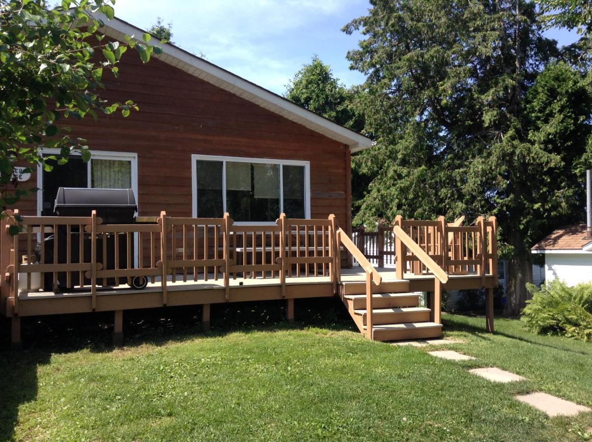 Merland Park Cottages And Motel Picton Eksteriør billede