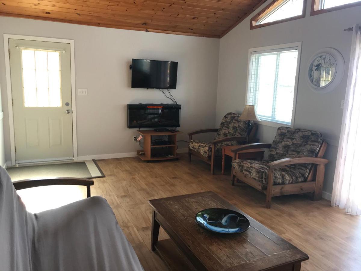 Merland Park Cottages And Motel Picton Eksteriør billede