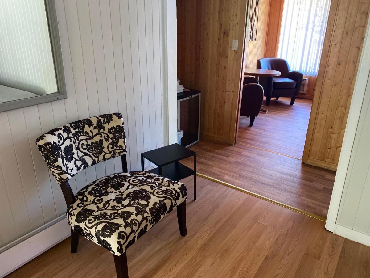 Merland Park Cottages And Motel Picton Eksteriør billede