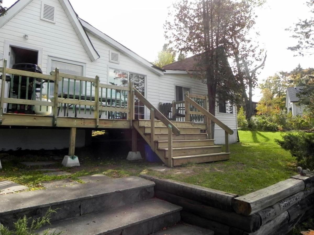 Merland Park Cottages And Motel Picton Eksteriør billede