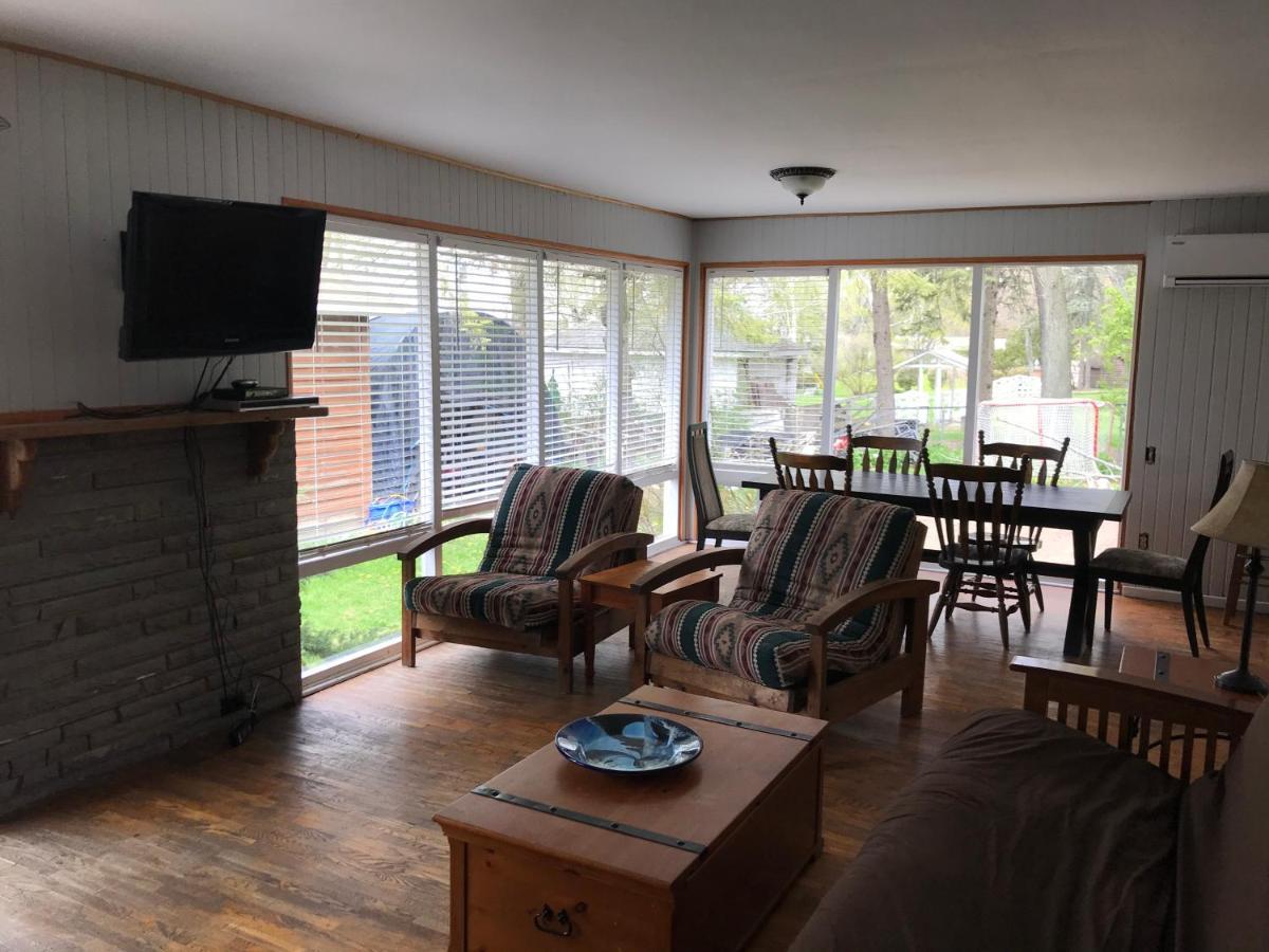 Merland Park Cottages And Motel Picton Eksteriør billede