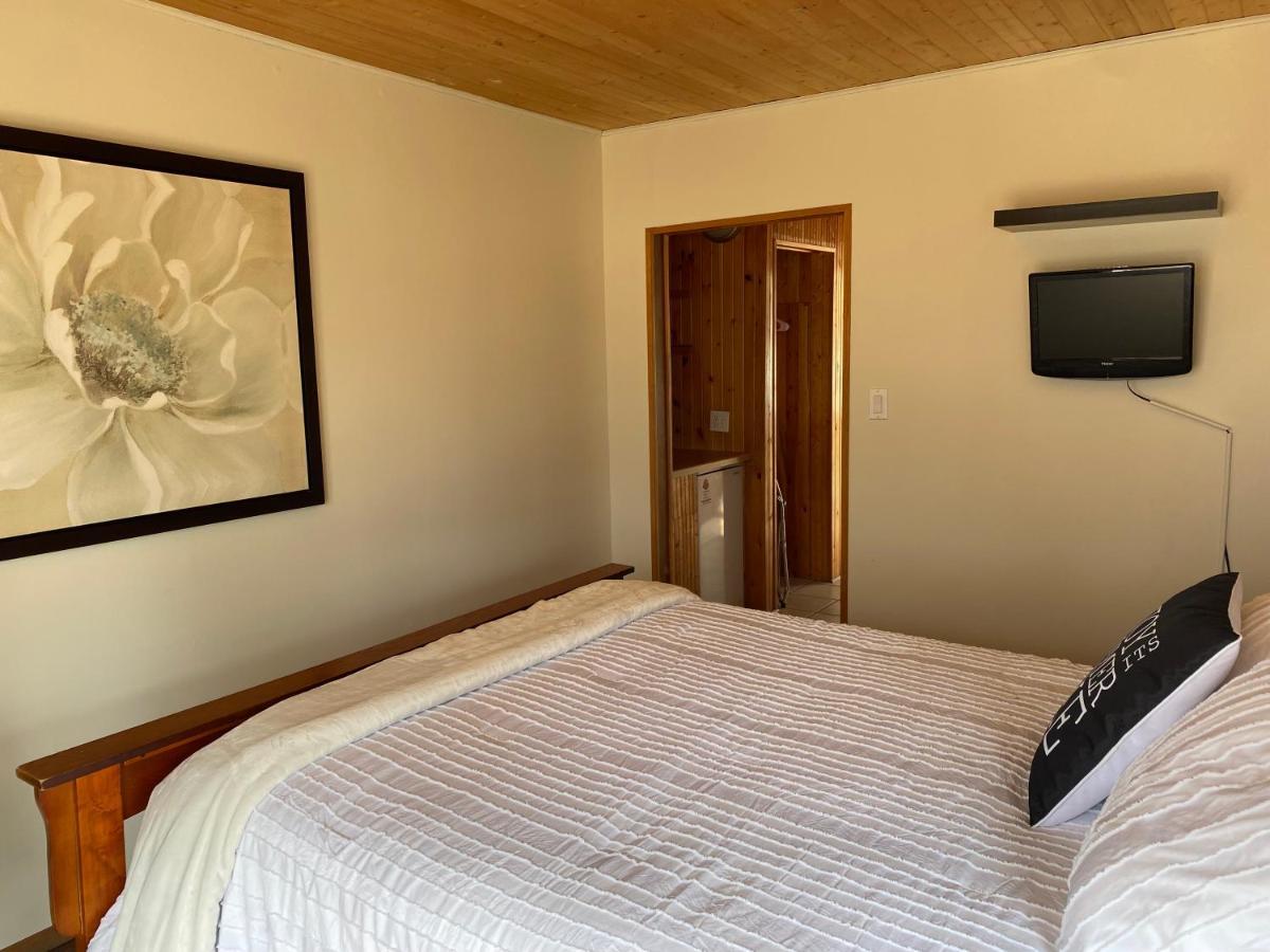 Merland Park Cottages And Motel Picton Eksteriør billede