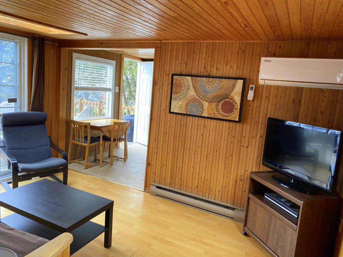 Merland Park Cottages And Motel Picton Eksteriør billede