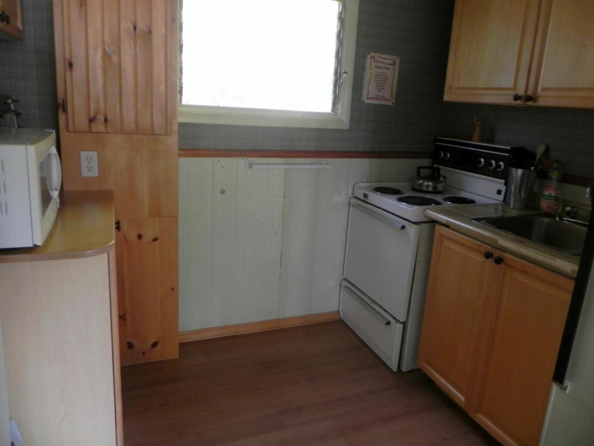 Merland Park Cottages And Motel Picton Eksteriør billede