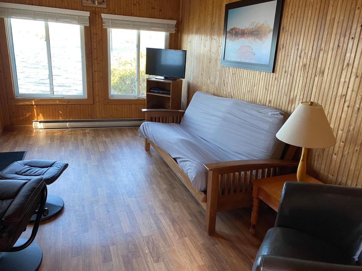 Merland Park Cottages And Motel Picton Eksteriør billede