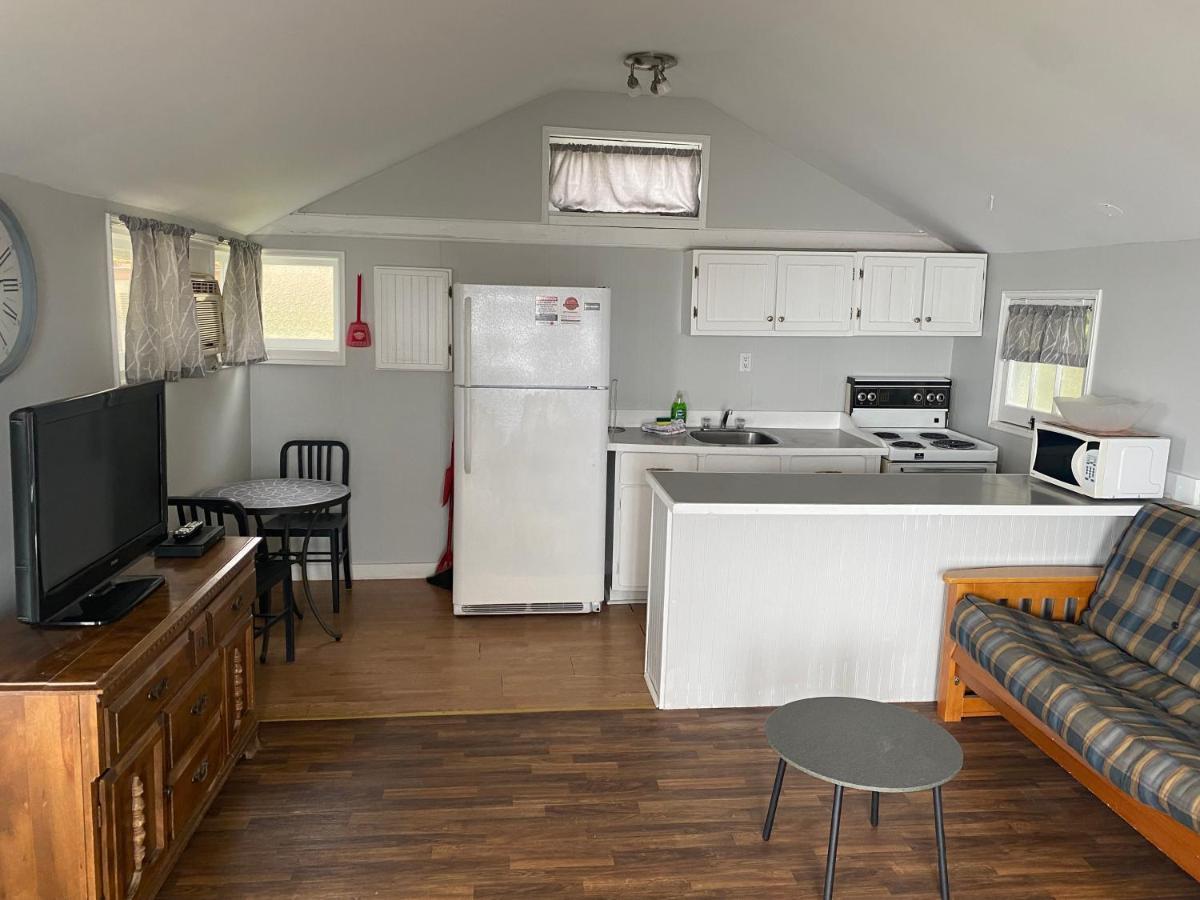 Merland Park Cottages And Motel Picton Eksteriør billede