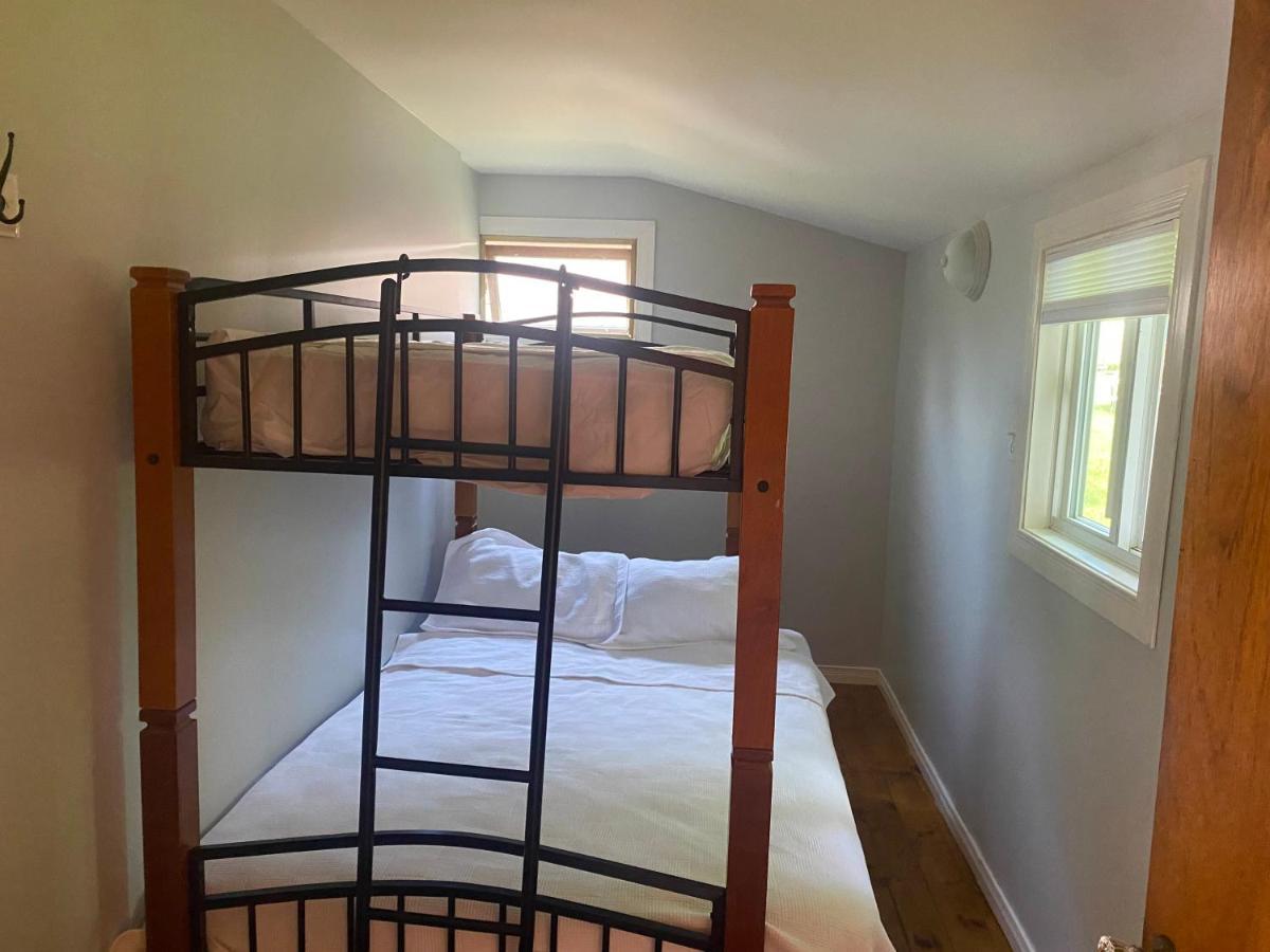 Merland Park Cottages And Motel Picton Eksteriør billede