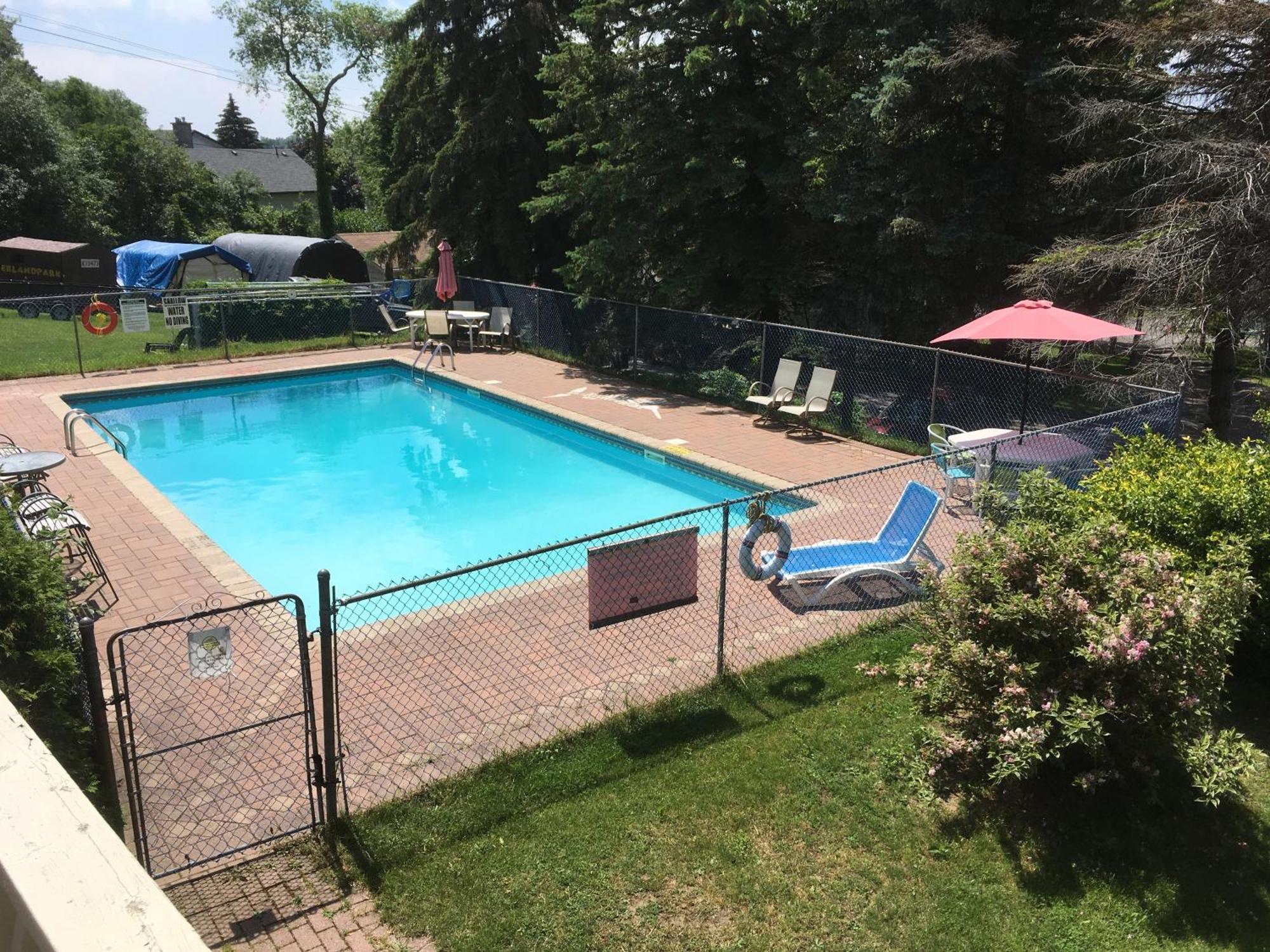 Merland Park Cottages And Motel Picton Eksteriør billede
